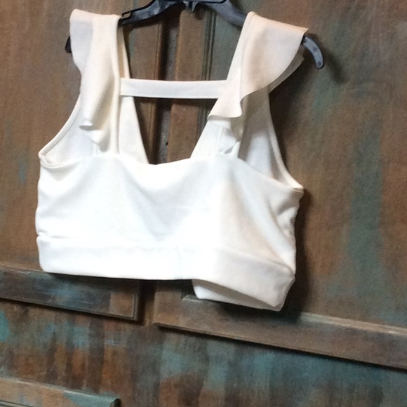 Boohoo Laura frill crop top ivory NWT sz 18 - Picture 4 of 7